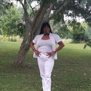 Meet your Posher, Joy